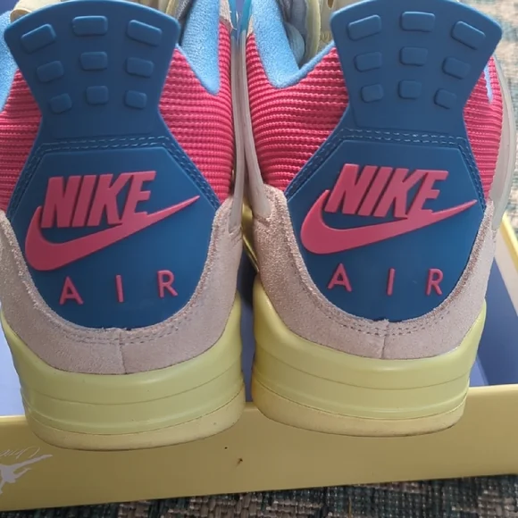 Jordan Pink and Blue Sneakers - Picture 3 of 9